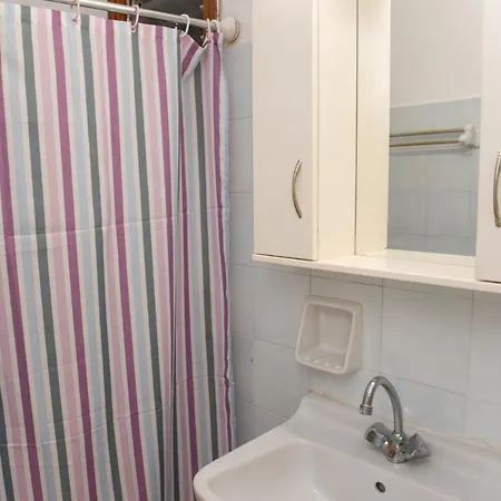 Holiday home Elaionas And